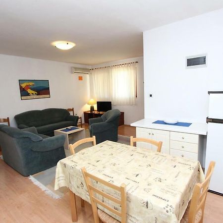 Apartments Lora Ровинь Экстерьер фото
