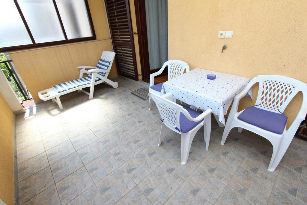 Apartments Lora Ровинь Экстерьер фото