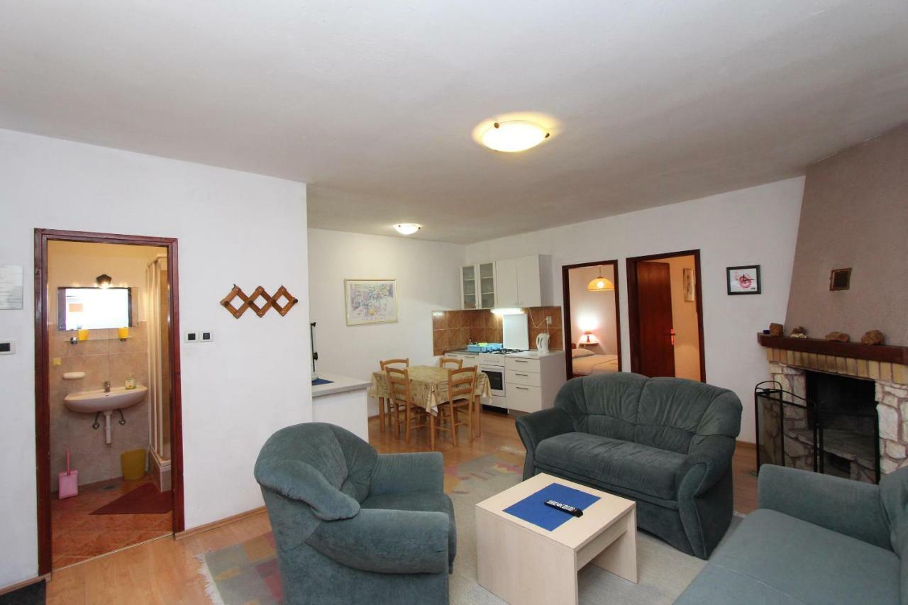 Apartments Lora Ровинь Экстерьер фото