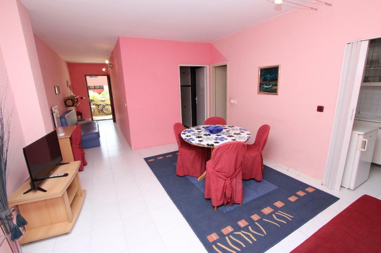 Apartments Lora Ровинь Экстерьер фото