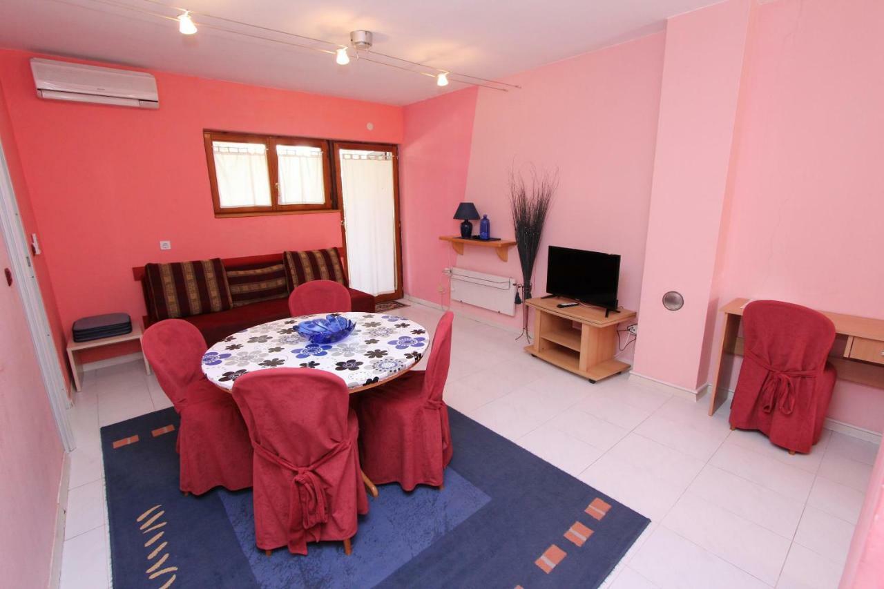 Apartments Lora Ровинь Экстерьер фото
