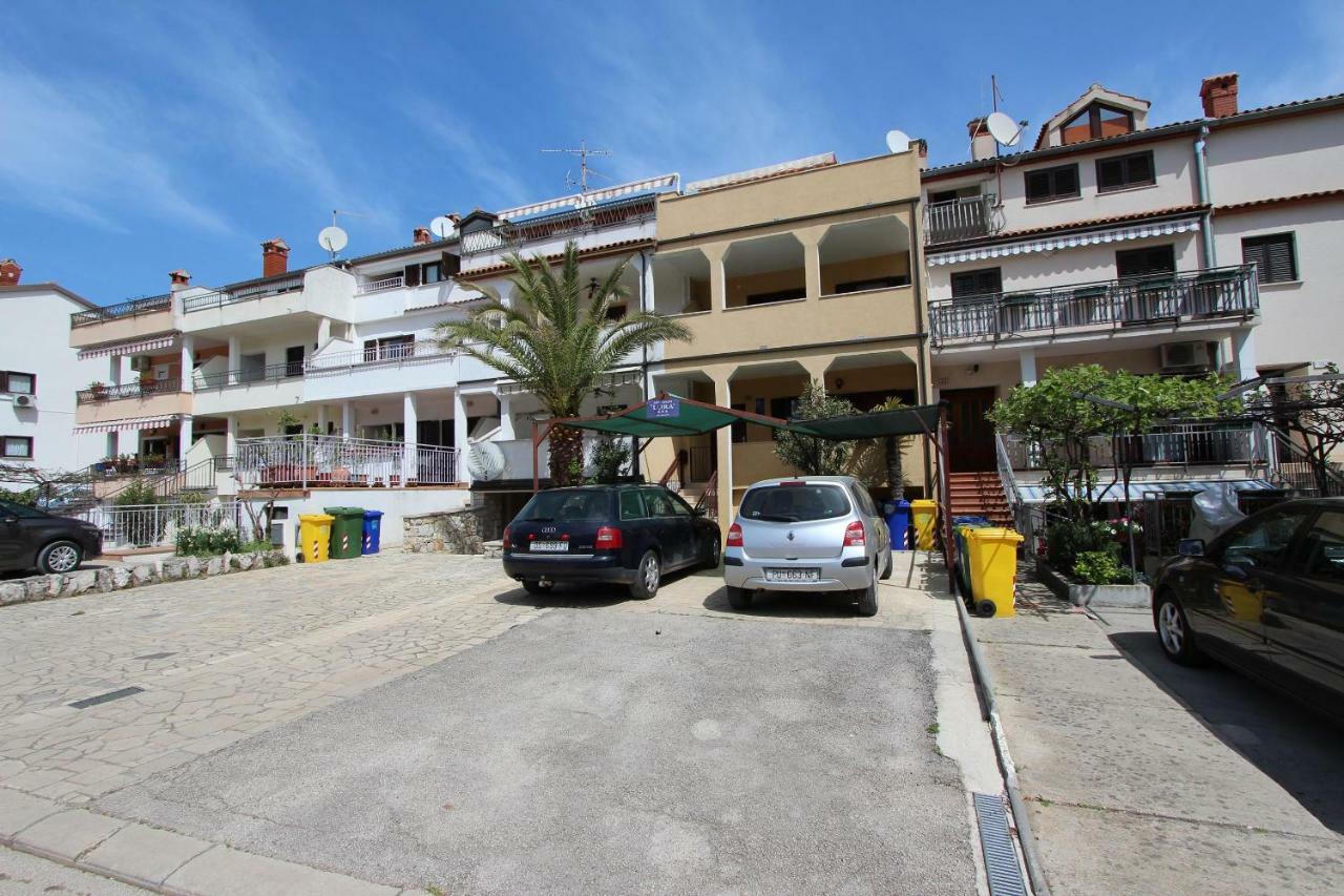 Apartments Lora Ровинь Экстерьер фото